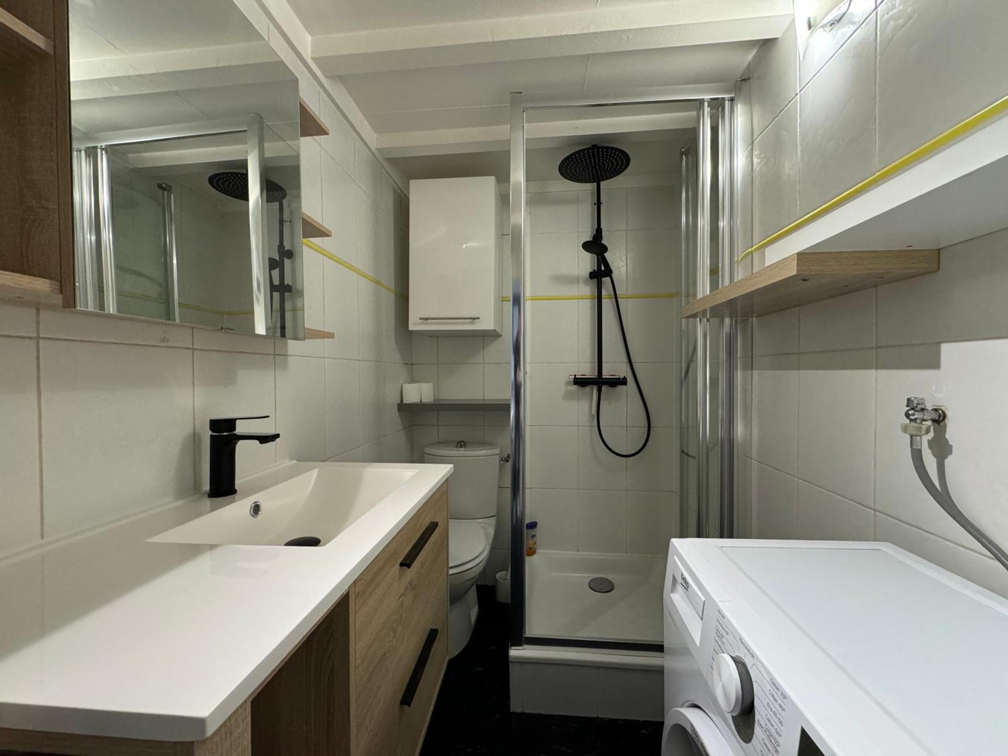 Le Noir Bois Et Blanc - Studio - Wifi - Centre Ville - Entree Autonome Quimper Zewnętrze zdjęcie